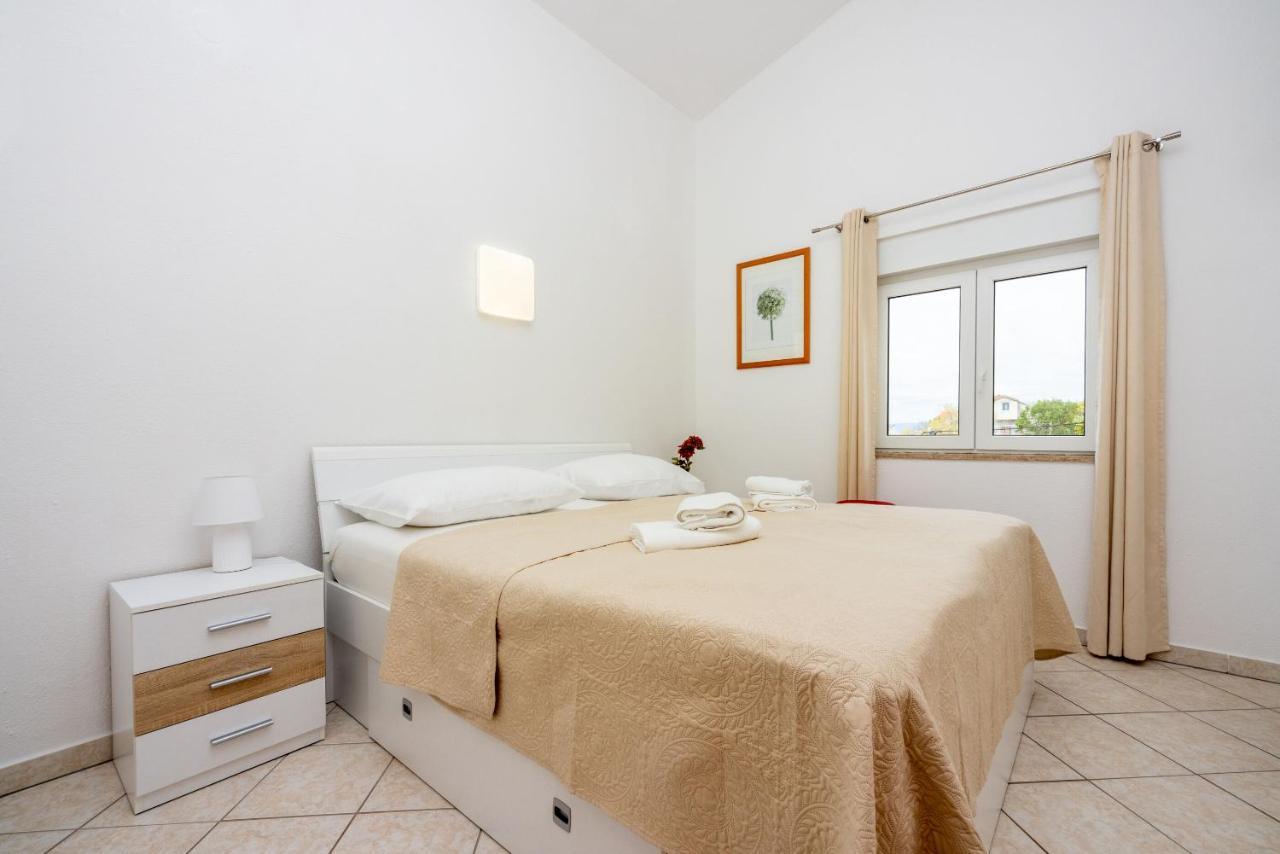 Apartments Porto Dramalj Exterior photo