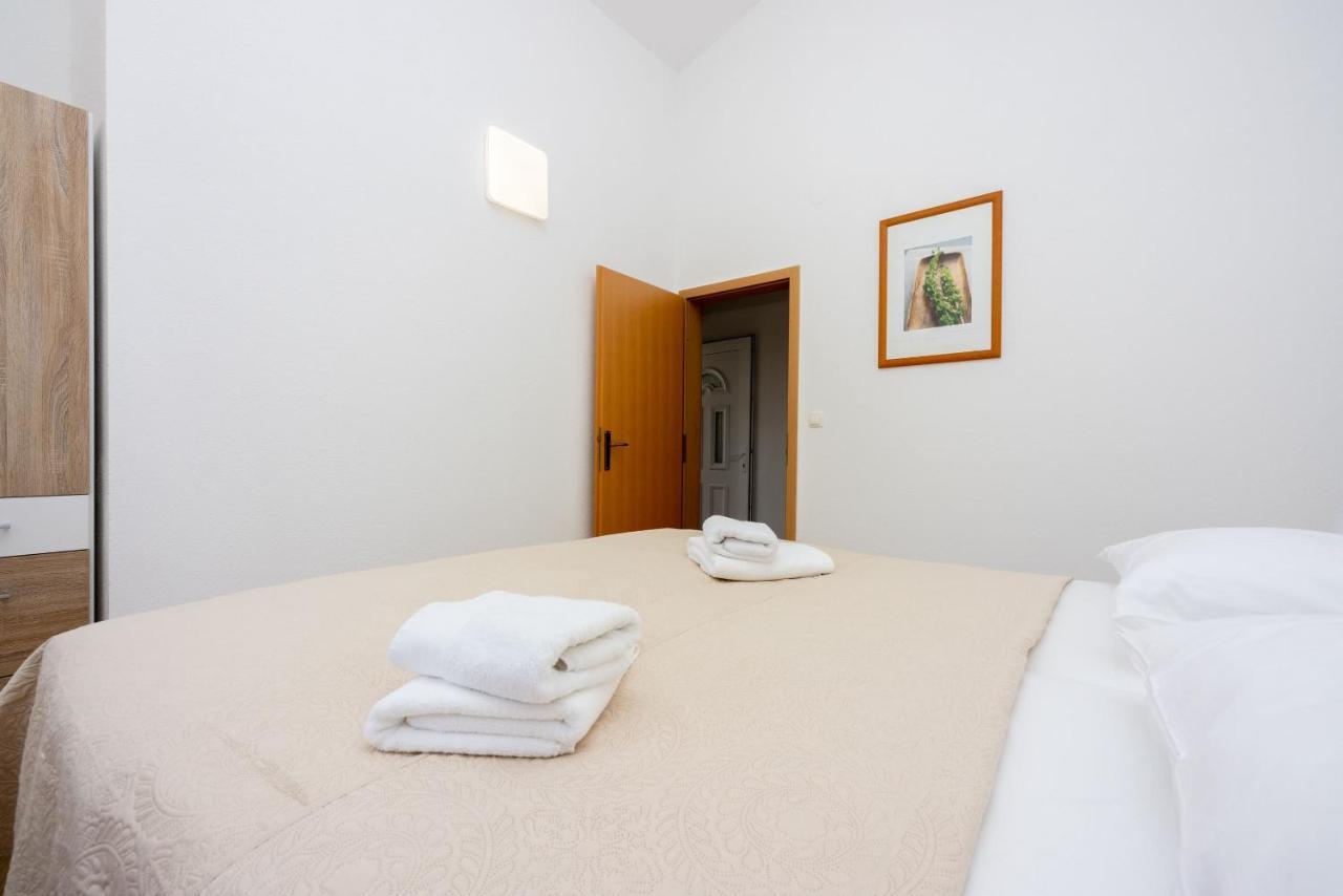 Apartments Porto Dramalj Exterior photo